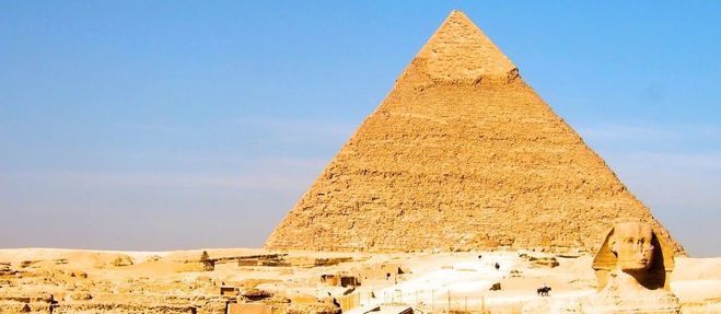 Égypte : les restes d'un bateau de 4 500 ans découverts