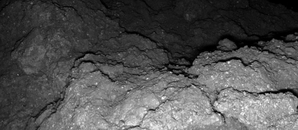Ce que révèlent les premières photos de l'astéroïde Ryugu par MASCOT