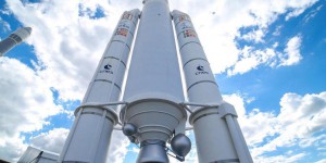 Une fusée Ariane 5 a décollé avec succès de Kourou, en Guyane française