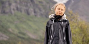 Greta Thunberg, en une du « Vogue » scandinave, étrille la « fast fashion »