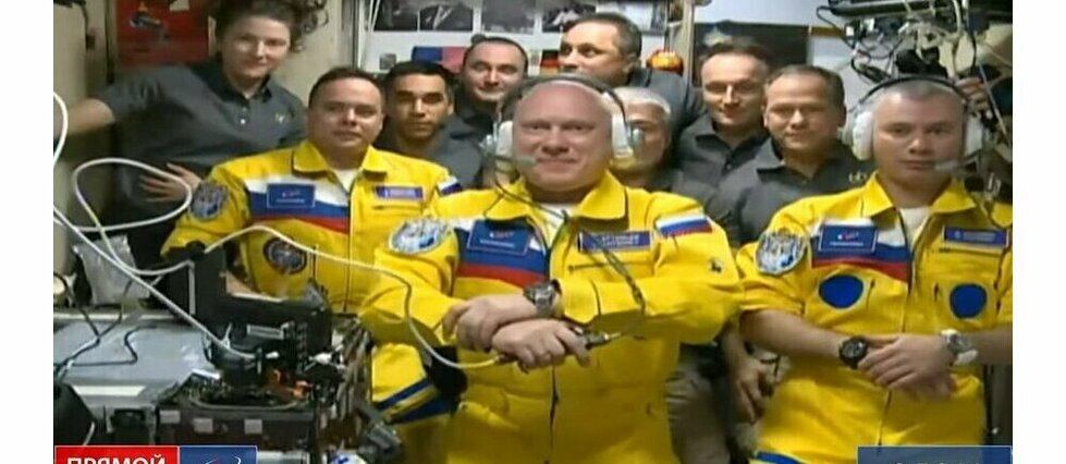 Les surprenantes tenues des cosmonautes russes qui ont rejoint l’ISS