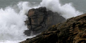 Crues, pluies et vagues-submersion : huit départements en vigilance orange