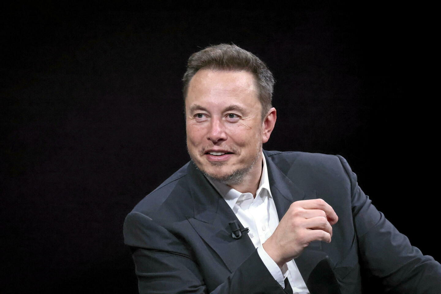 Elon Musk annonce la pose d’un premier implant cérébral sur un humain