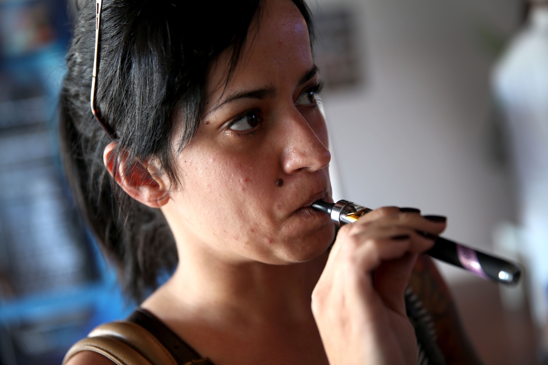 E-cigarettes: l’OMS pour une interdiction aux mineurs