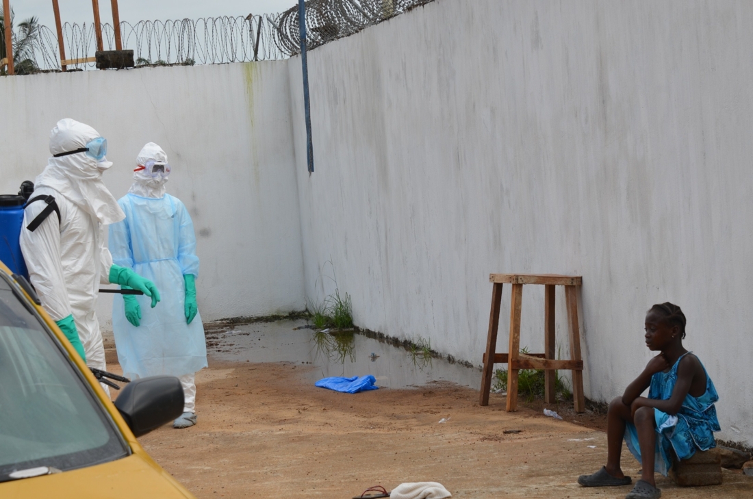 Plus de 90 corps découverts durant le confinement anti-Ebola en Sierra Leone
