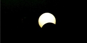 Ne loupez pas l’éclipse solaire de vendredi: elle sera visible de toute la Belgique 