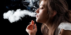 Les fédérations du tabac proposent d’interdire de fumer en dessous de 18 ans 