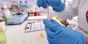 Un test sanguin prometteur pour détecter le cancer de façon précoce 