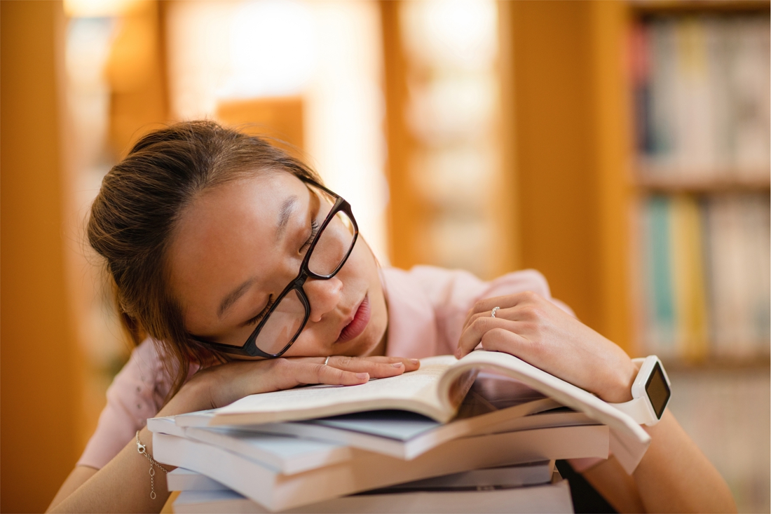 Étudier en dormant? Mais vous rêvez! 