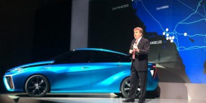 Toyota : une berline à hydrogène pour 2015