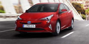 Toyota Prius 4 : les photos officielles !