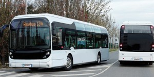 Bolloré inaugure son usine de bus électriques en Bretagne