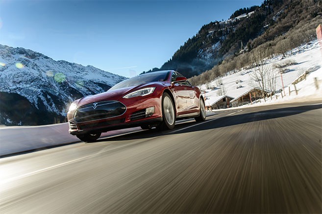 La Tesla Model S part en tournée hivernale