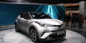 Toyota C-HR : le crossover hybride au salon de Genève