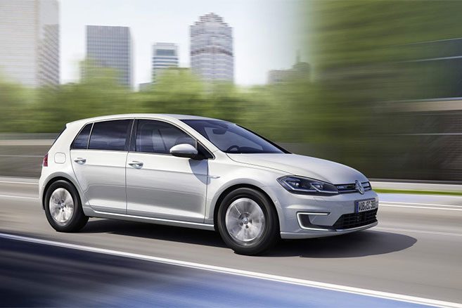 Volkswagen e-Golf 2017 : nouveau moteur et batterie 35.8 kWh