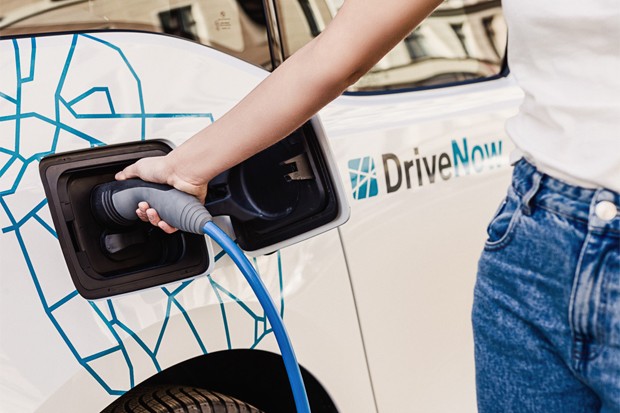 Londres va installer 1500 nouveaux points de charge pour véhicules électriques