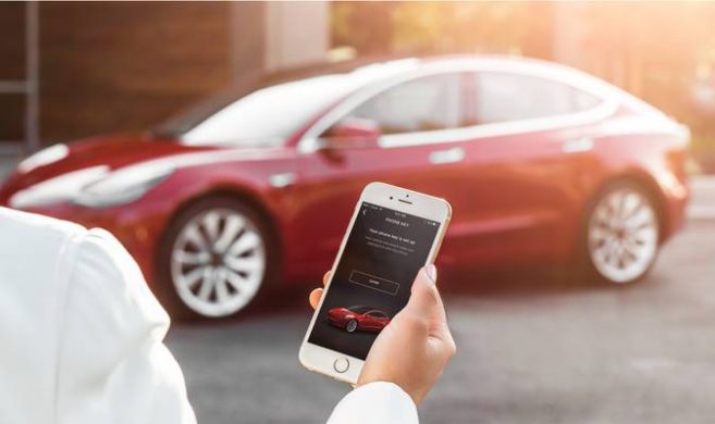 Tesla Model 3 : une appli mobile en guise de clé principale