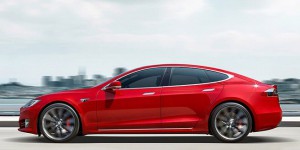 Tesla Model S : la version propulsion bientôt arrêtée