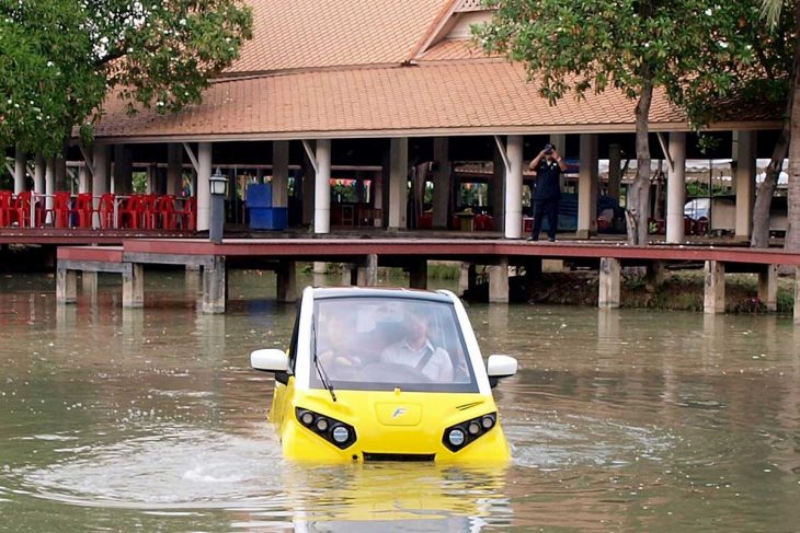 Crue à Paris : il est temps de passer à la voiture électrique flottante !