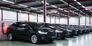 Une flotte de Tesla Model X pour les taxis de l’aéroport d’Amsterdam