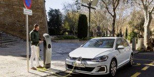 Les voitures hybrides rechargeables victimes de leur succès