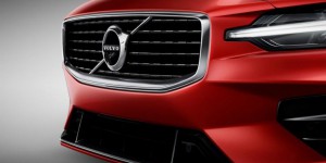 Volvo S60 : la berline hybride rechargeable se dévoile