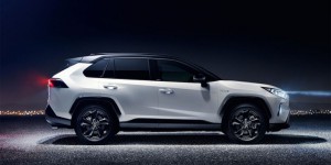 Série Première Édition pour le nouveau Toyota RAV4 hybride