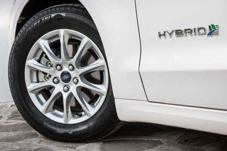 La Ford Mondeo hybride arrive en version break
