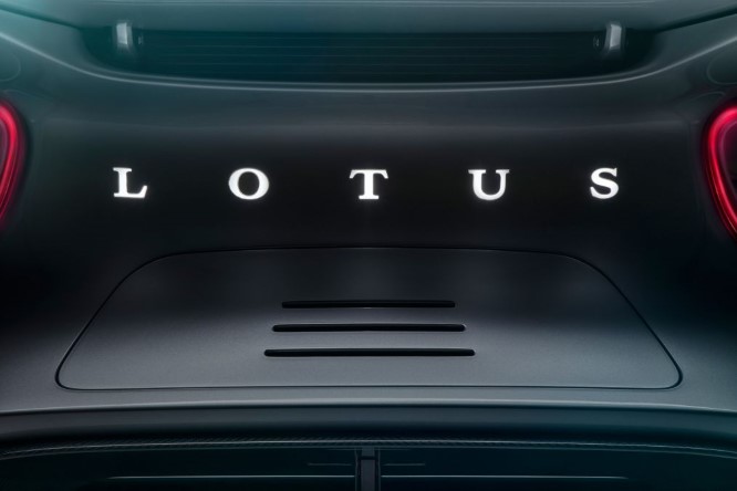 Lotus Type 130 : la supercar électrique britannique se précise
