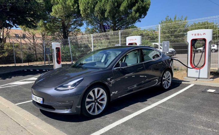 Essai longue distance en Tesla Model 3 : électrique easy ! (vidéo)