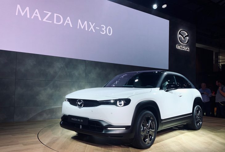 Mazda MX-30 électrique : Un SUV aux choix étonnants