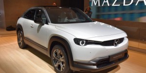 Interview : Mazda justifie son original MX-30 électrique et parle du futur