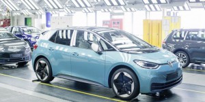 Voiture électrique : Volkswagen fait évoluer ses cellules batteries