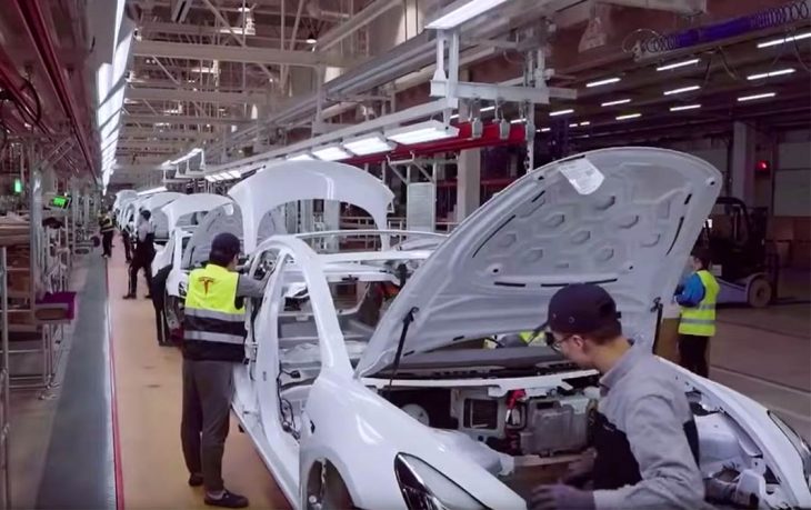 Tesla Model 3 : sa fabrication en vidéo à la Gigafactory de Shanghai