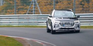 Audi e-tron S : le SUV électrique à trois moteurs aperçu sur le Nürburgring