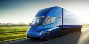 Le camion électrique de Tesla aura jusqu’à 1000 km d’autonomie
