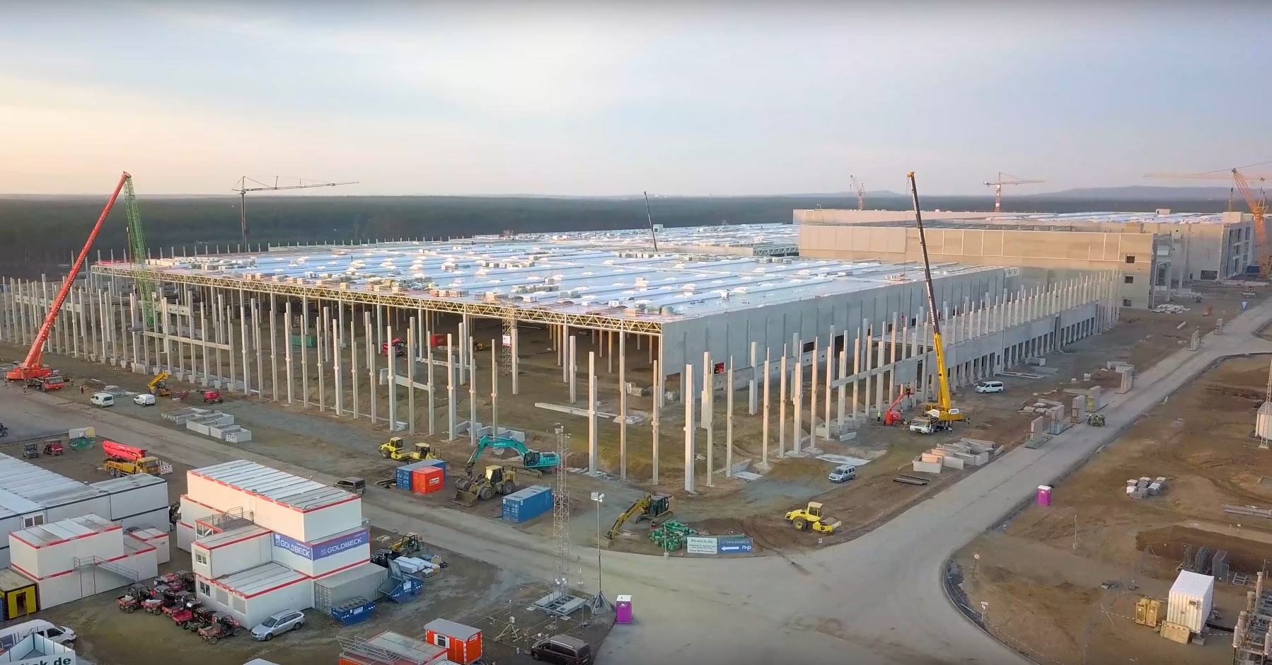 Tesla : Musk a visité la Gigafactory de Berlin, dont l’ouverture est retardée