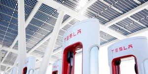 Tesla : Elon Musk confirme l’ouverture des superchargeurs à d’autres constructeurs