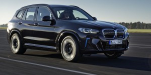 BMW iX3 : le SUV électrique améliore sa batterie