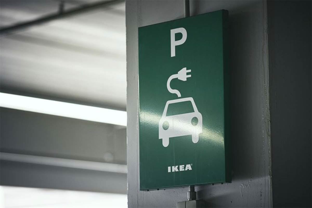 Ikea France va déployer 2 200 points de charge dans ses magasins