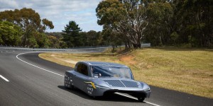 Record du monde – La Sunswift 7 devient la voiture électrique la plus rapide sur 1 000 km en une charge