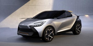 Toyota C-HR : la deuxième génération s’annonce, avec de l’hybride rechargeable