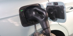 Ce qui change pour les automobilistes le 1er février 2023 : prix de la recharge, péages…