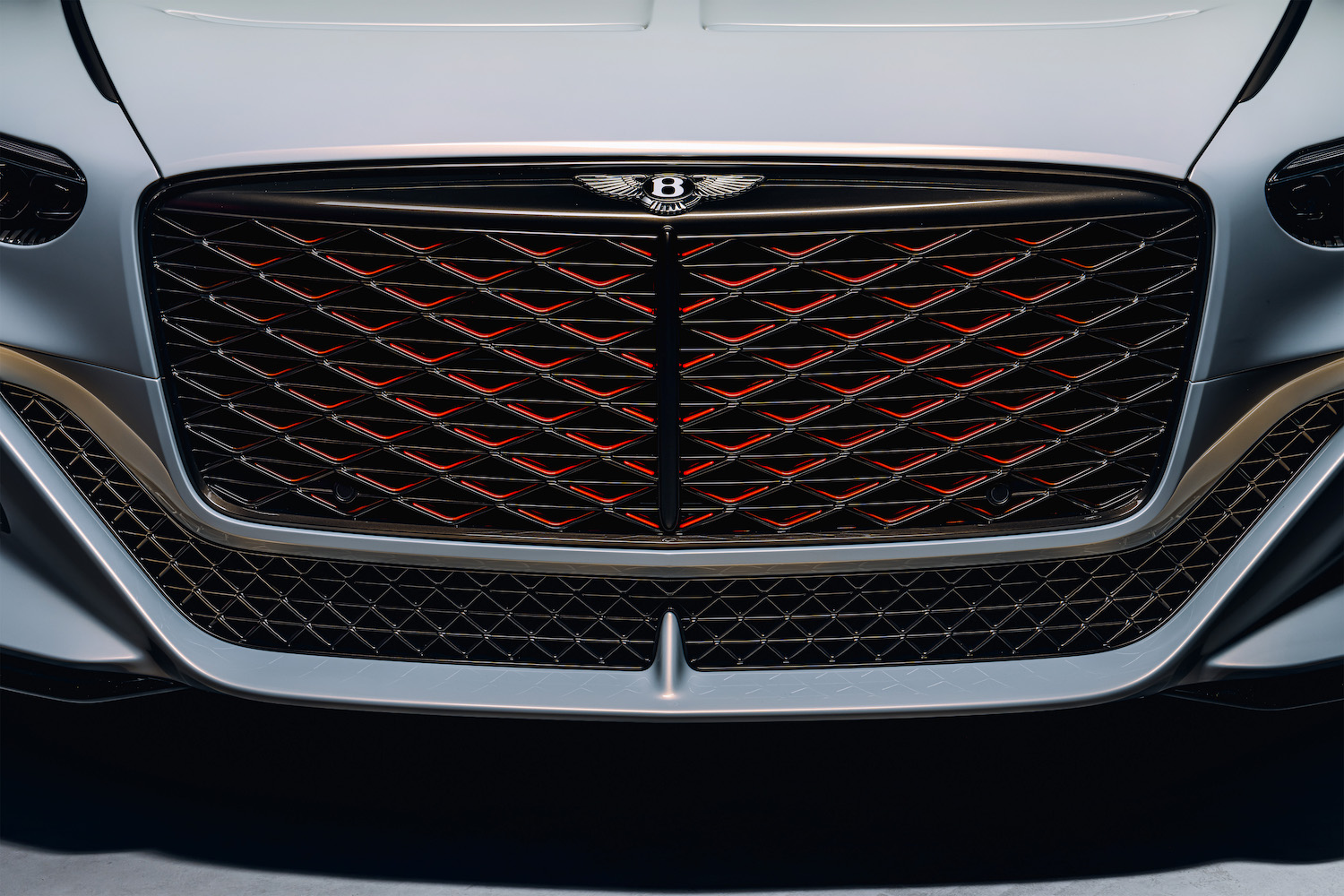 Bentley se prépare à la production de voitures électriques en 2026