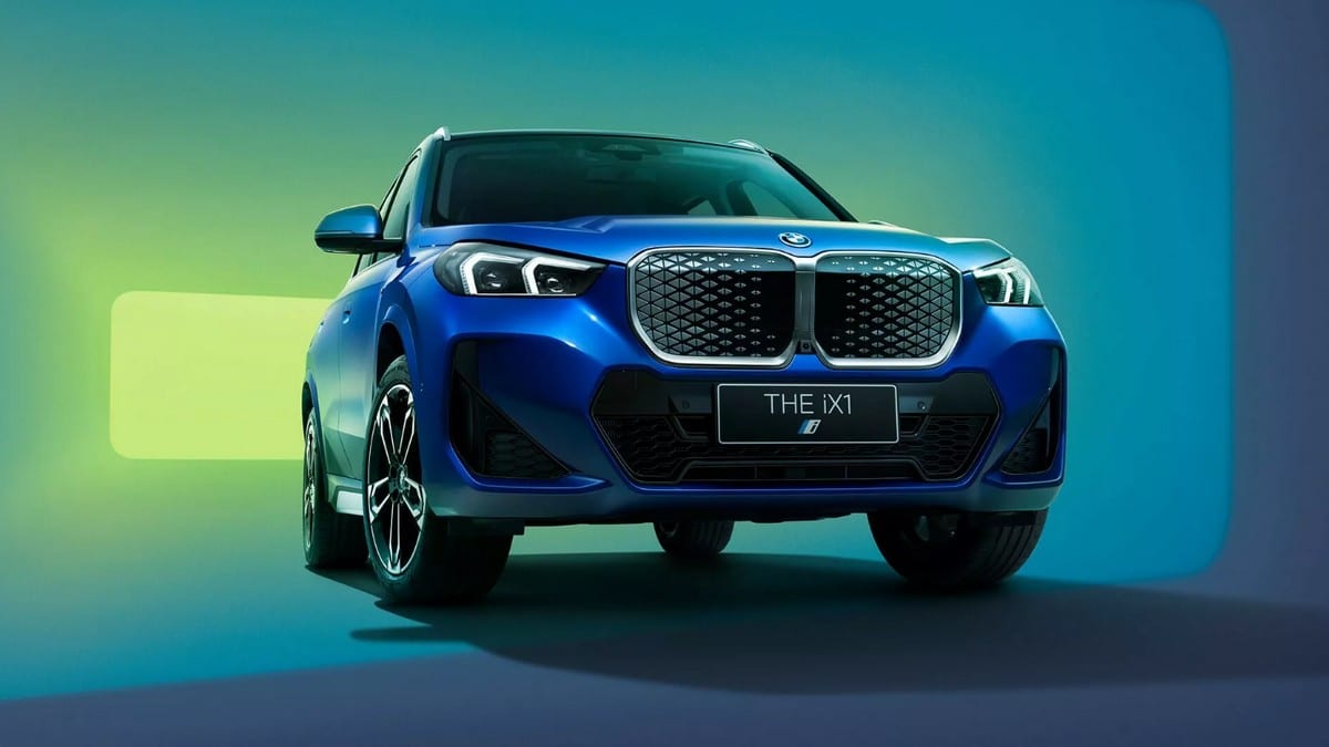 Le BMW iX1 électrique reçoit un empattement long pour la Chine
