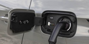 Coût de la recharge des véhicules électriques : le bouclier tarifaire prolongé jusqu’en 2025