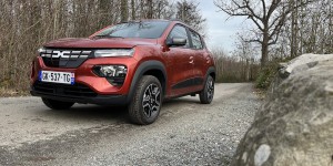 Nouvelles règles du bonus écologique : faut-il vite acheter une Dacia Spring ?