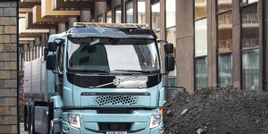Camions électriques – Volvo allonge de moitié l’autonomie des FE et FL : jusqu’à 450 km !