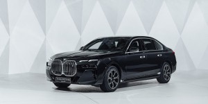 BMW propose une limousine électrique blindée
