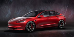Tesla Model 3 Performance restylée : voilà à quoi devrait ressembler la version sportive de la berline électrique